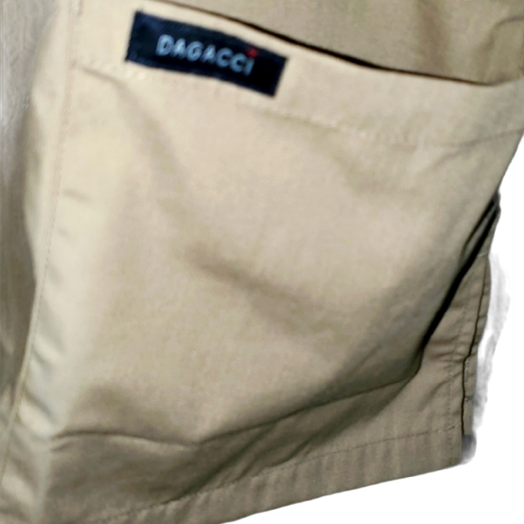 Dagacci NEW Khaki Colored Short Sleeve Pull Over V-Neck Scrub Top 540 - Picture 3 of 5